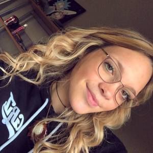 Meet your Posher, Maddi